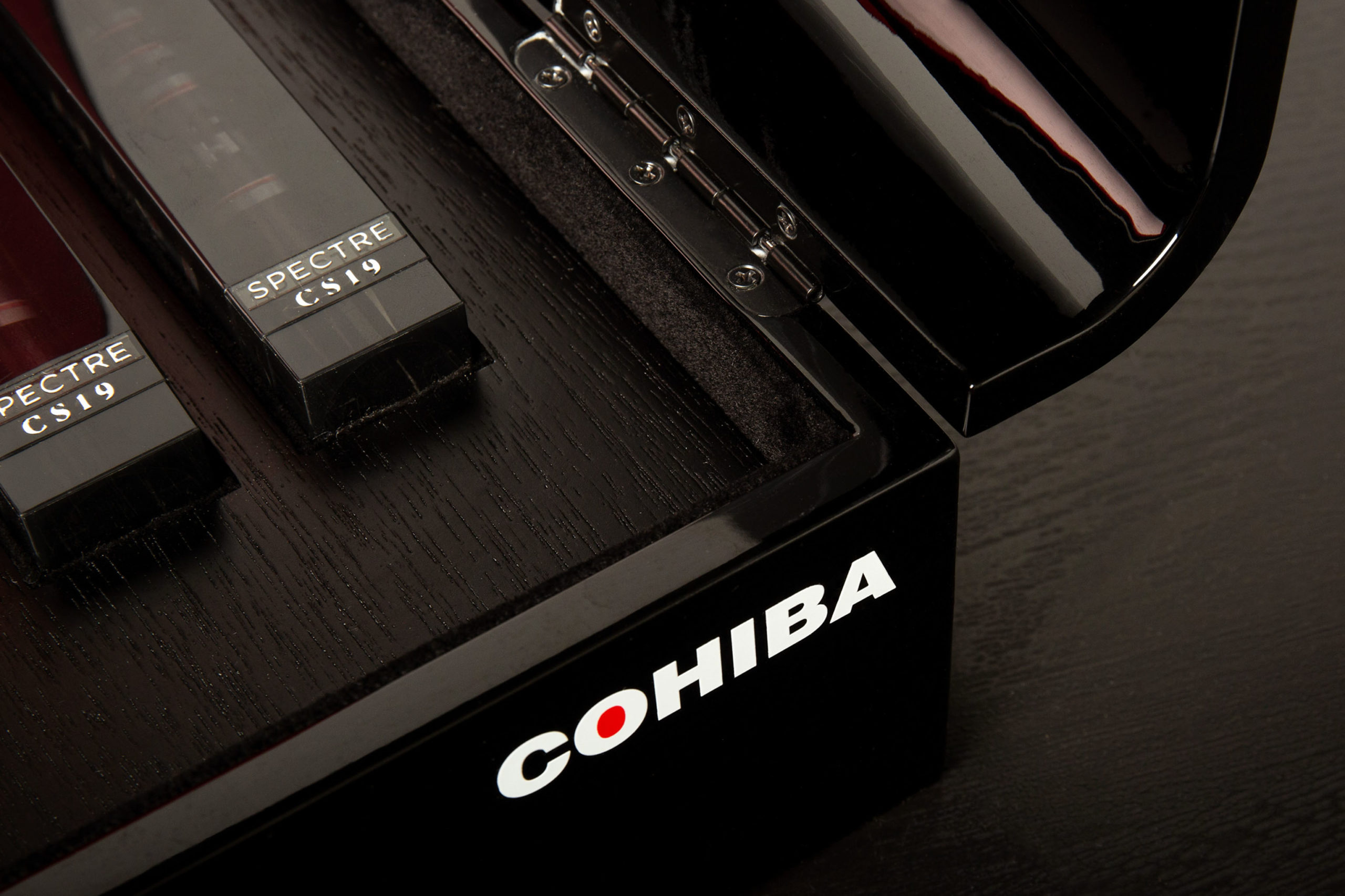 Cohiba Spectre Detail - Outer Box